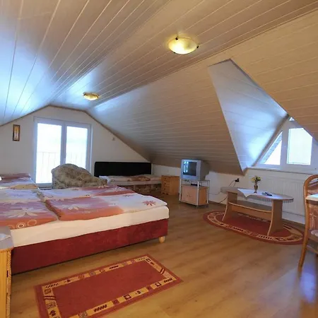 Konukevi Drevenik Spišské Podhradie